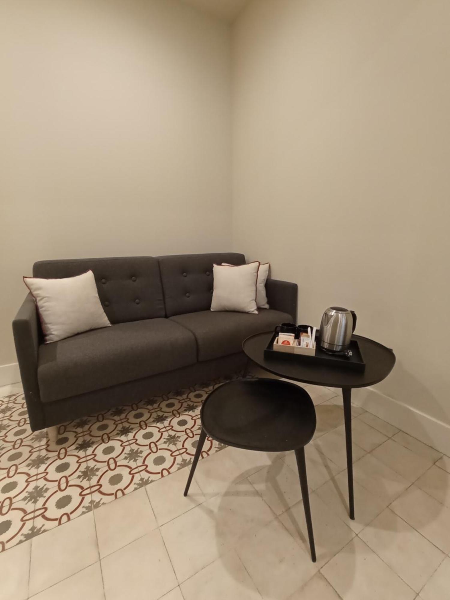 Uma Suites Parada Del Marques Sewilla Zewnętrze zdjęcie